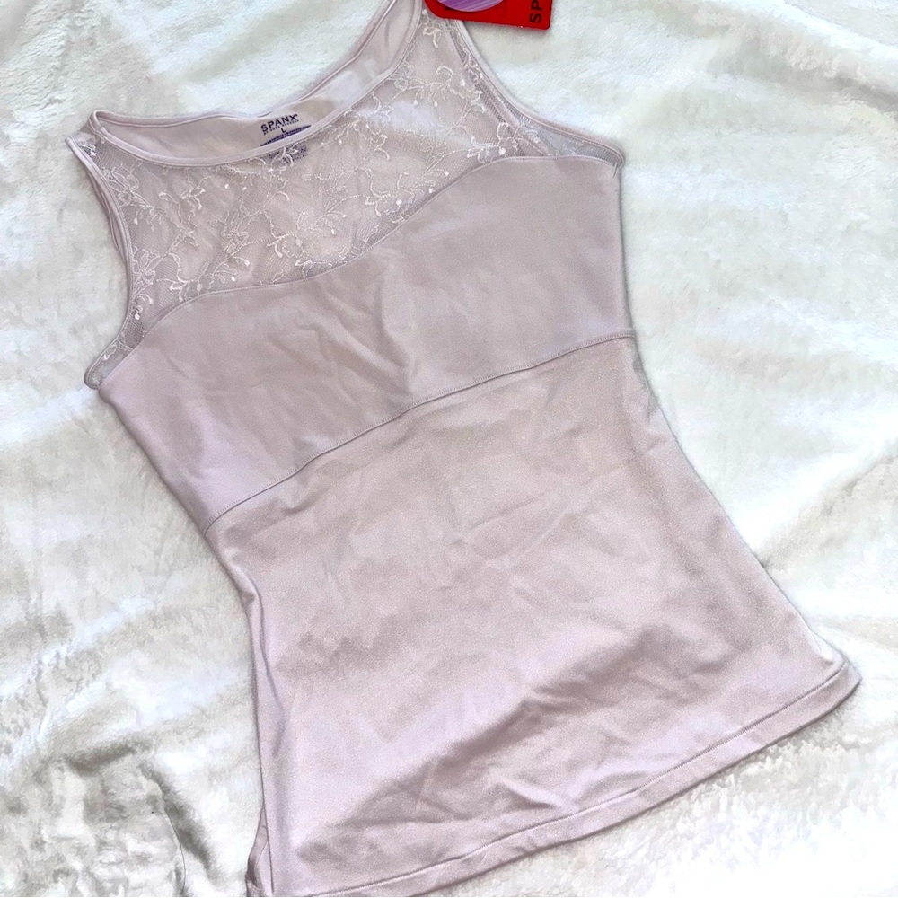 Lavender Spanks shape wear tank top with lace panel in size large